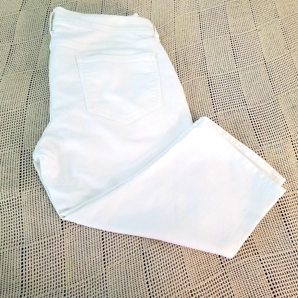 Old Navy Capris Diva White Denim